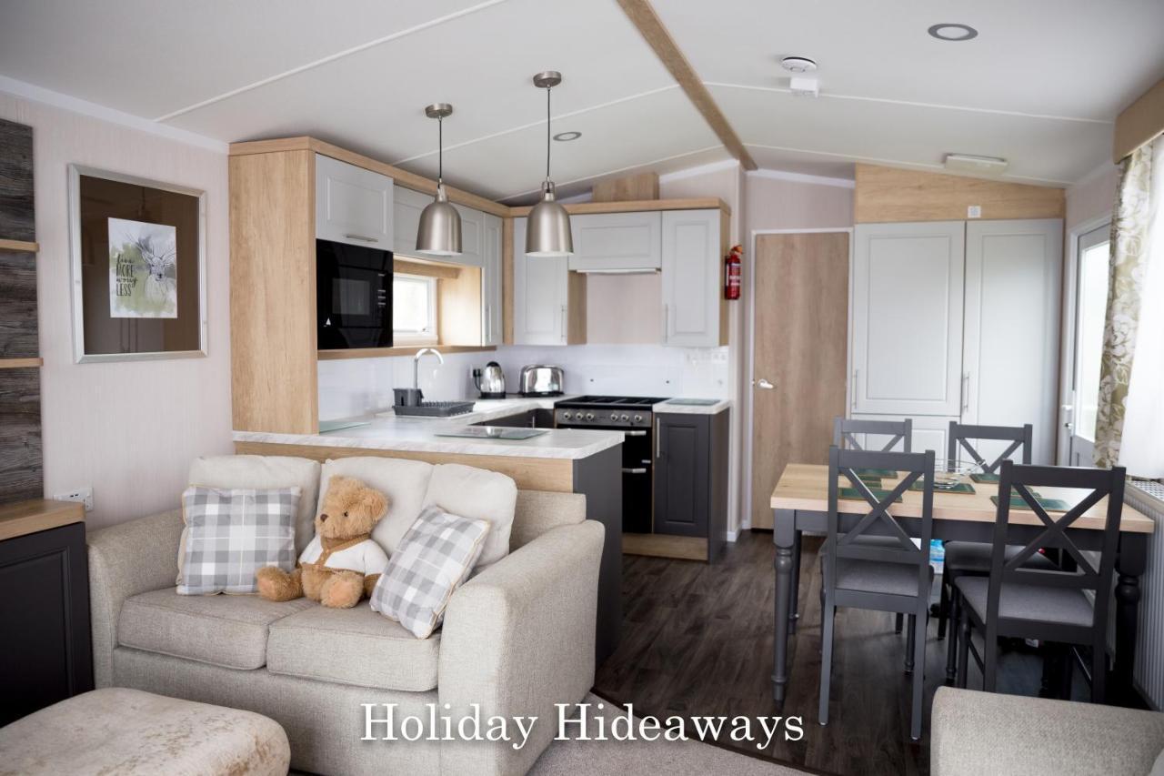 Lytchett Minster Holiday Hideaways المظهر الخارجي الصورة