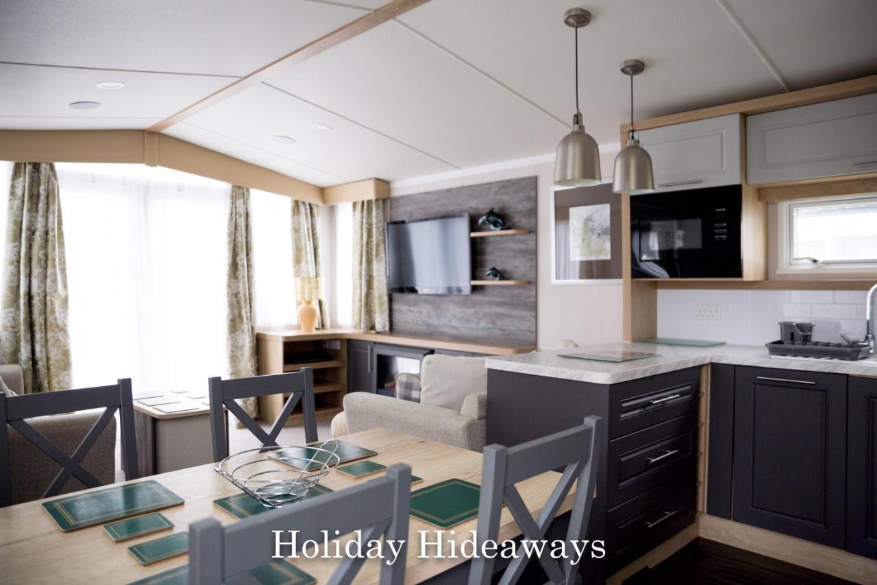 Lytchett Minster Holiday Hideaways المظهر الخارجي الصورة